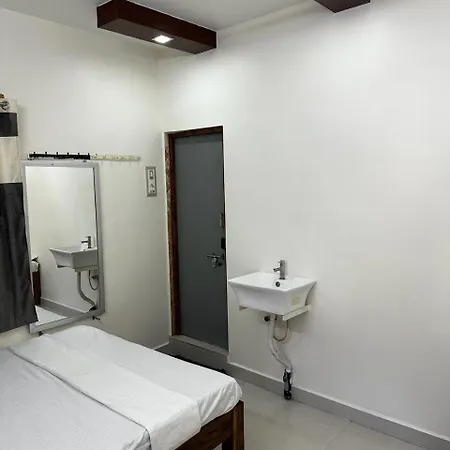 Temple View Home Stay Tiruvannamalai Exterior photo