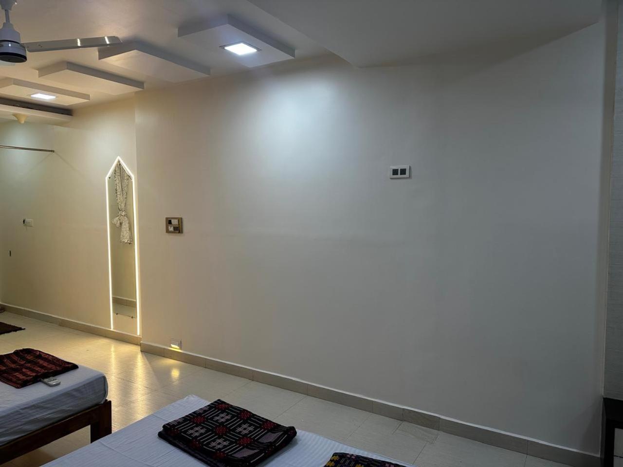 Temple View Apartment *